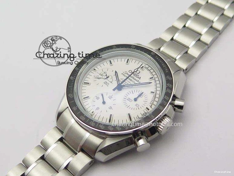 0516 Efficient Speedmaster JHF SS Snoopy Award 45th Anniversary White dial On SS Bracelet 8239